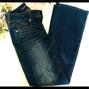 AMERICAN EAGLE DENIM JEANS